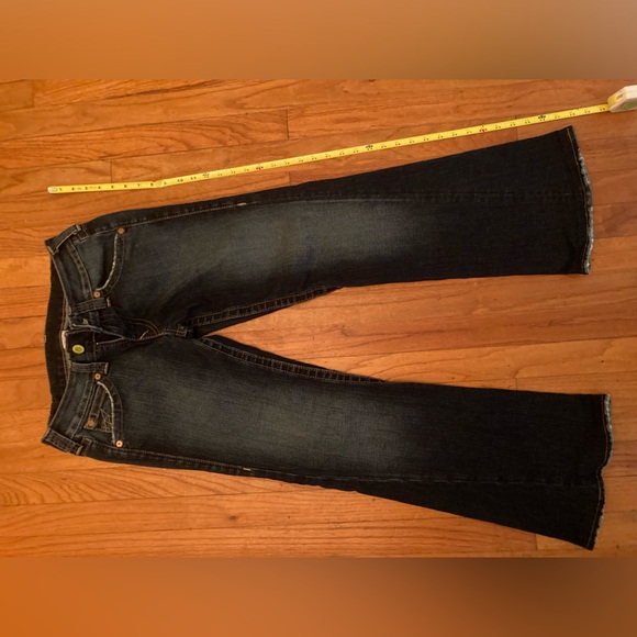 True Religion - Picture 3 of 7